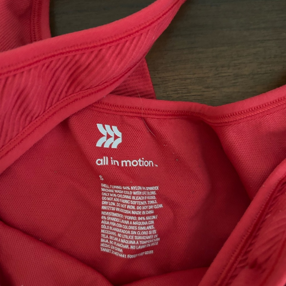 Red Ribbed Workout Top - Picture 3 of 3